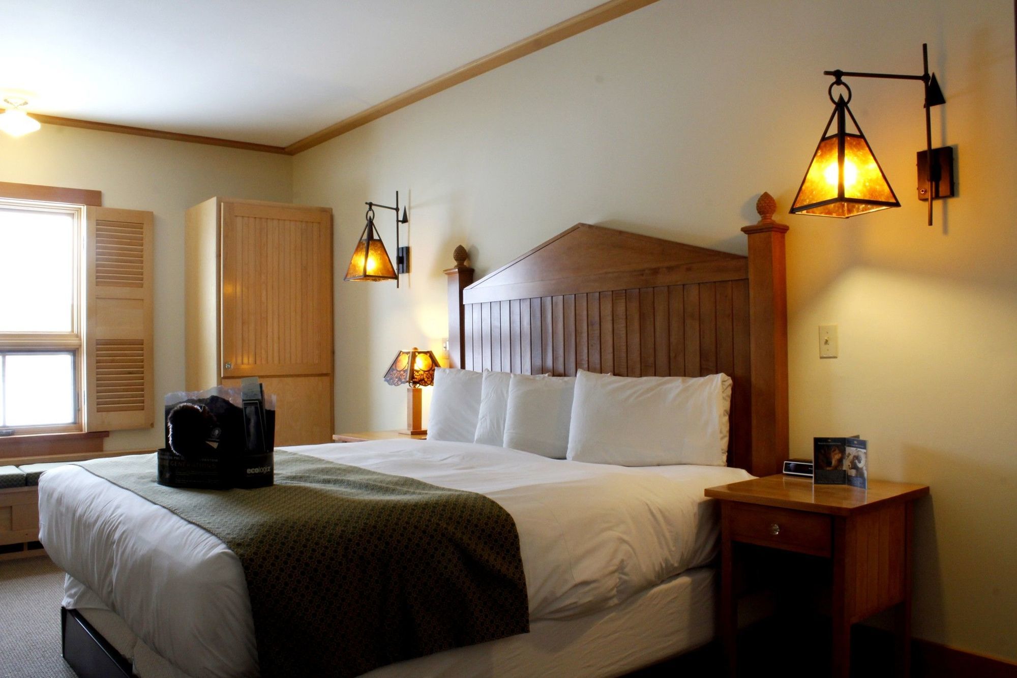 Old Faithful Snow Lodge Exterior photo